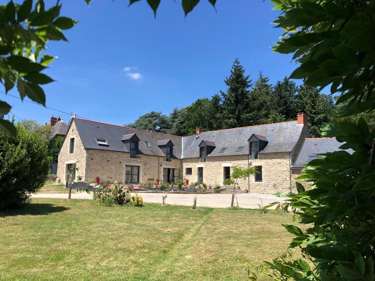 Domaine De La Prevostais Bed & Breakfast Pleucadeuc Exterior photo